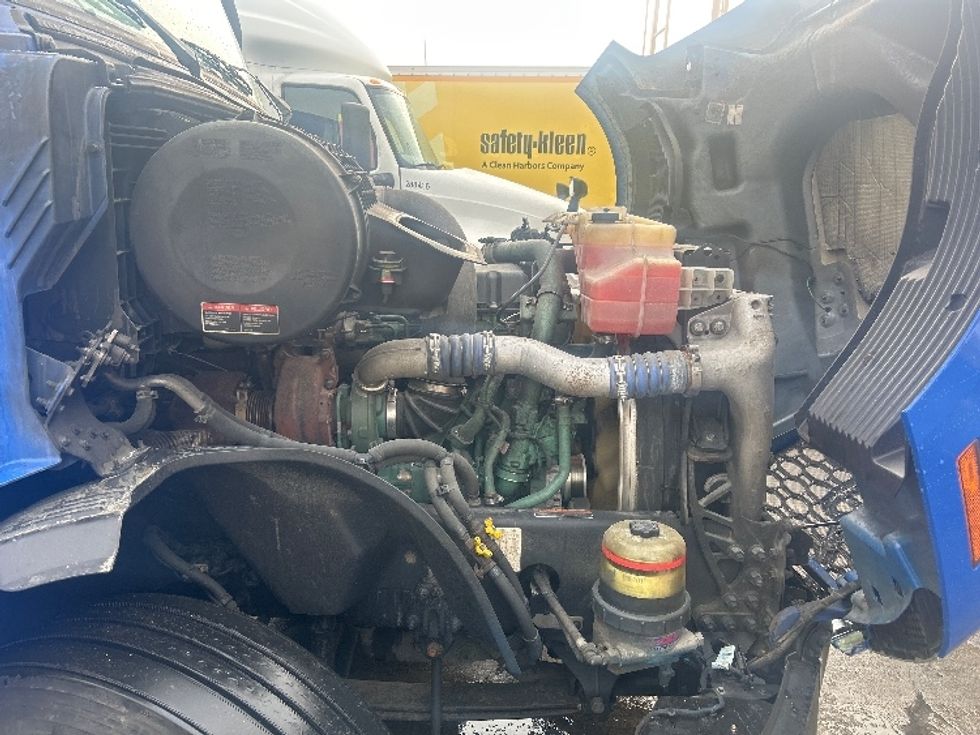 Sleeper Tractor-Heavy Duty Tractors-Volvo-2020-VNL64760-Indianapolis-IN-844,748\n\t\tmiles-$ 35,500 - Image 20