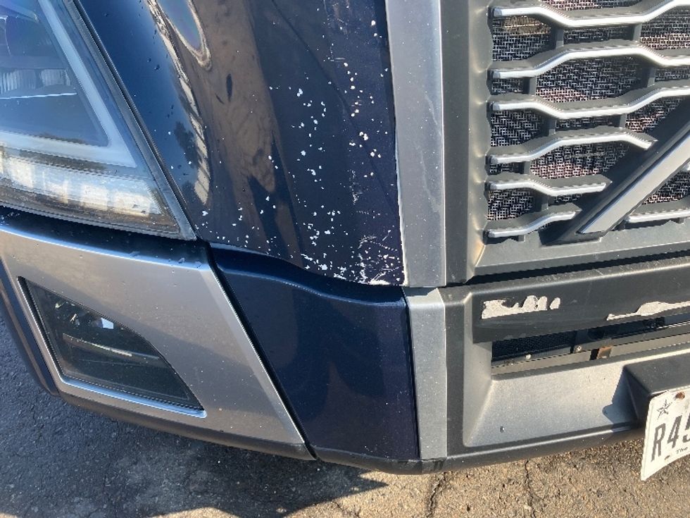 Sleeper Tractor-Heavy Duty Tractors-Volvo-2020-VNL64760-Little Rock-AR-578,121\n\t\tmiles-$ 58,500 - Image 25