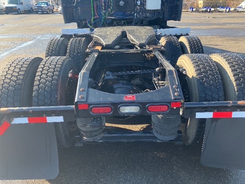 Sleeper Tractor-Heavy Duty Tractors-Volvo-2020-VNL64760-Little Rock-AR-578,121\n\t\tmiles-$ 58,500 - Image 6