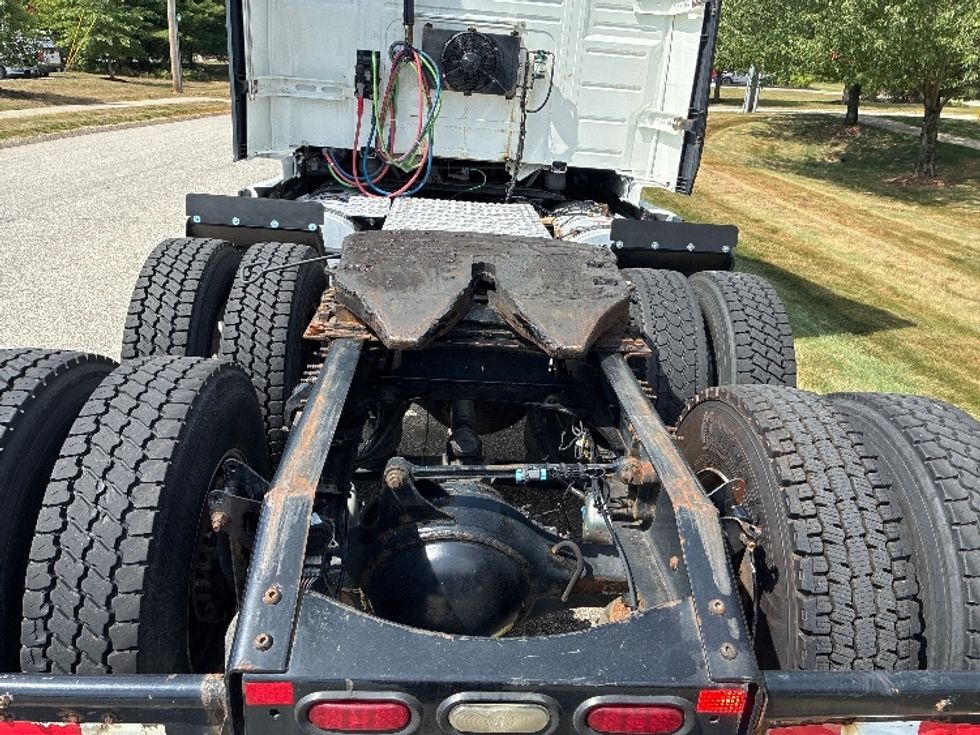 Sleeper Tractor-Heavy Duty Tractors-Volvo-2020-VNL64760-Londonderry-NH-486,474\n\t\tmiles-$ 67,500 - Image 6