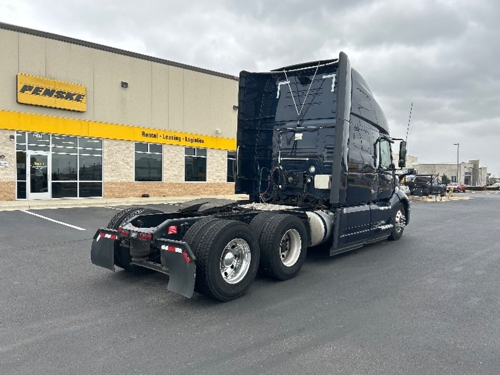 Sleeper Tractor-Heavy Duty Tractors-Volvo-2020-VNL64760-Madison-AL-667,083\n\t\tmiles-$ 50,750 - Image 7