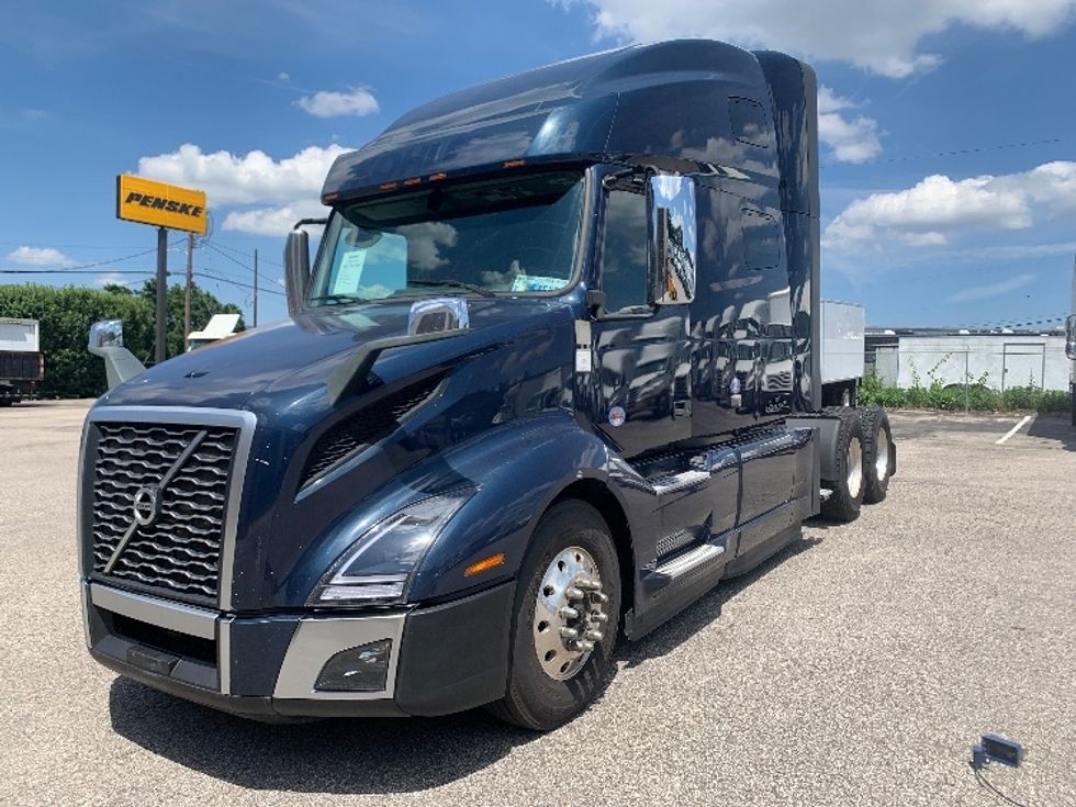 Sleeper Tractor-Heavy Duty Tractors-Volvo-2020-VNL64760-Nashville (Mount Juliet)-TN-641,421\n\t\tmiles-$ 58,000 - Image 3