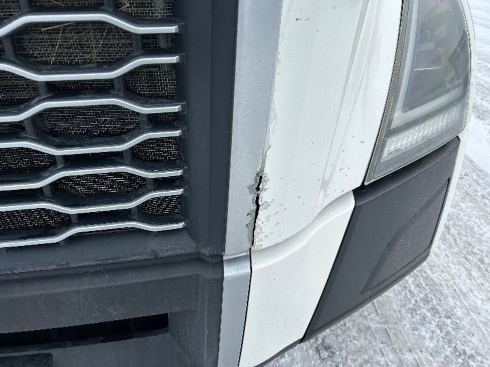 Sleeper Tractor-Heavy Duty Tractors-Volvo-2020-VNL64760-Ottawa-ON-777,488\n\t\tkm-$ 84,250 - Image 22