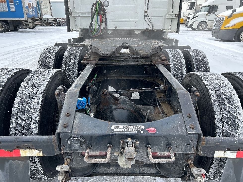 Sleeper Tractor-Heavy Duty Tractors-Volvo-2020-VNL64760-Ottawa-ON-777,488\n\t\tkm-$ 84,250 - Image 6