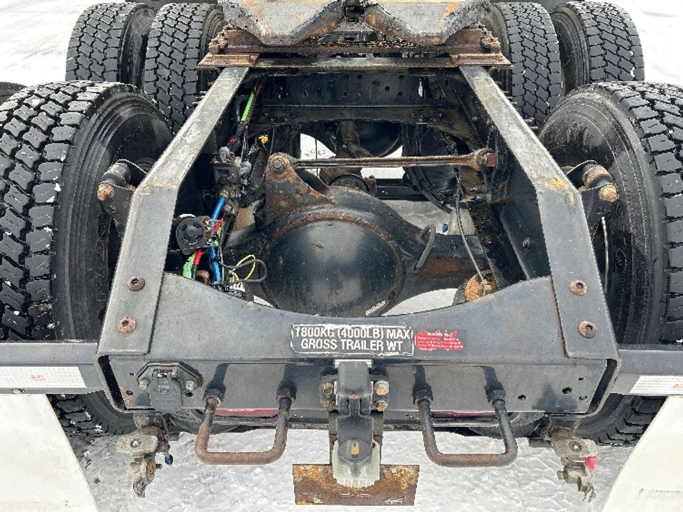 Sleeper Tractor-Heavy Duty Tractors-Volvo-2020-VNL64760-Ottawa-ON-781,319\n\t\tkm-$ 84,000 - Image 6