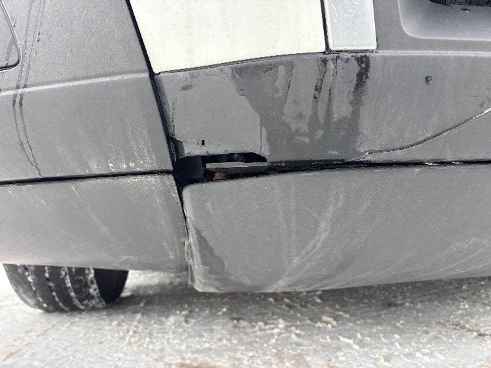 Sleeper Tractor-Heavy Duty Tractors-Volvo-2020-VNL64760-Ottawa-ON-794,650\n\t\tkm-$ 83,500 - Image 23