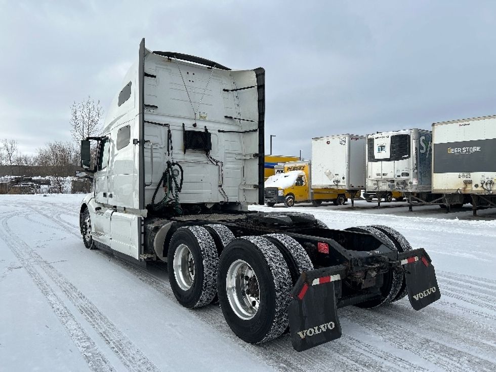 Sleeper Tractor-Heavy Duty Tractors-Volvo-2020-VNL64760-Ottawa-ON-805,329\n\t\tkm-$ 82,750 - Image 5