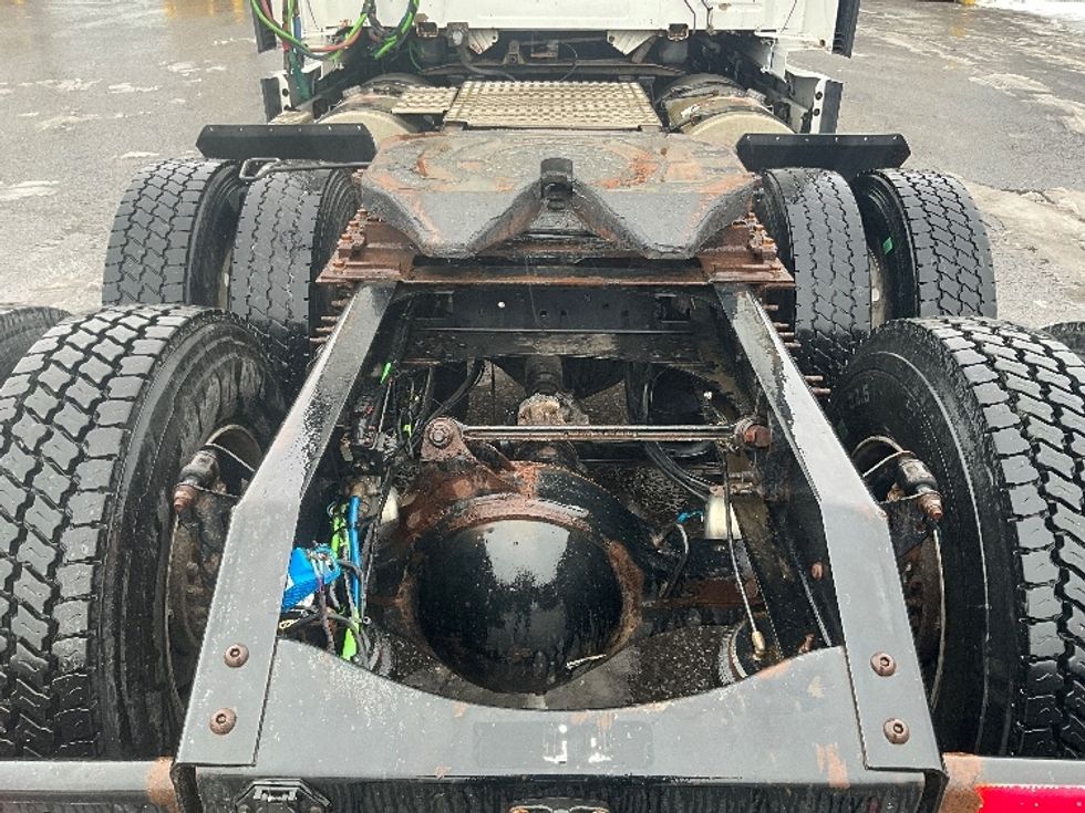 Sleeper Tractor-Heavy Duty Tractors-Volvo-2020-VNL64760-Ottawa-ON-879,189\n\t\tkm-$ 78,500 - Image 6