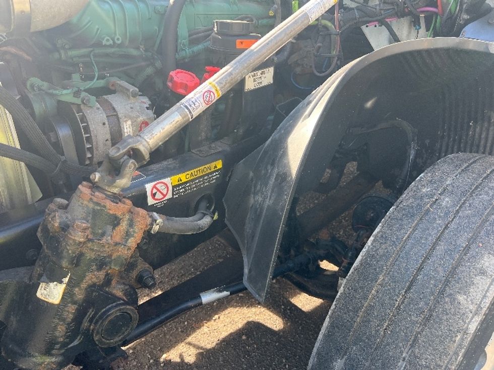 Sleeper Tractor-Heavy Duty Tractors-Volvo-2020-VNL64760-Rochester-NY-554,448\n\t\tmiles-$ 58,750 - Image 23