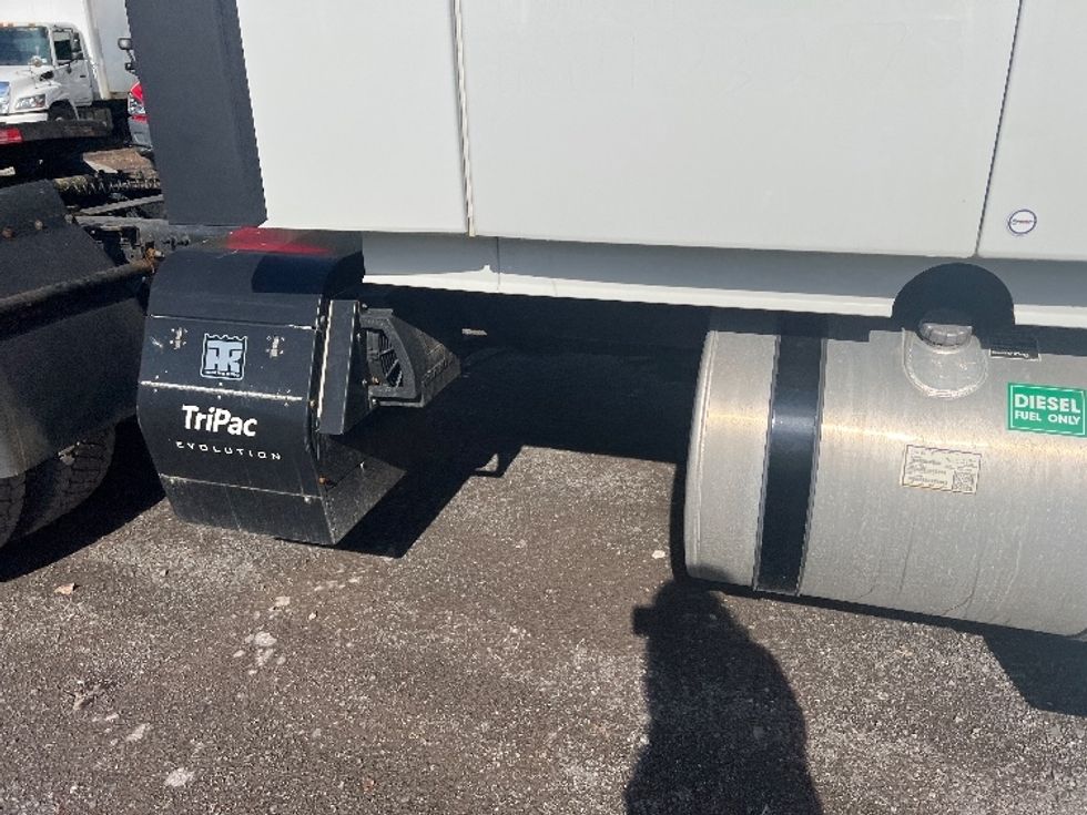 Sleeper Tractor-Heavy Duty Tractors-Volvo-2020-VNL64760-Rochester-NY-554,448\n\t\tmiles-$ 58,750 - Image 25