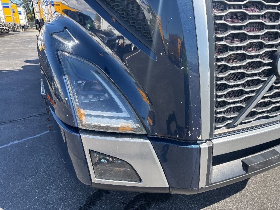 Sleeper Tractor-Heavy Duty Tractors-Volvo-2020-VNL64760-Spartanburg-SC-578,656\n\t\tmiles-$ 57,000 - Image 24