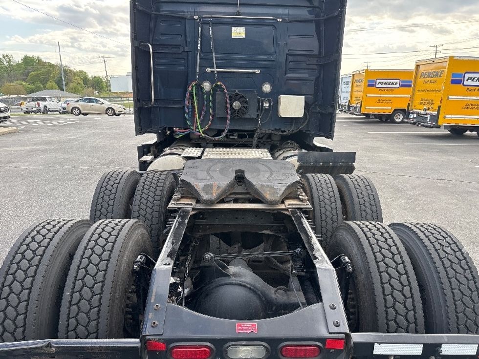 Sleeper Tractor-Heavy Duty Tractors-Volvo-2020-VNL64760-Spartanburg-SC-688,985\n\t\tmiles-$ 48,500 - Image 6