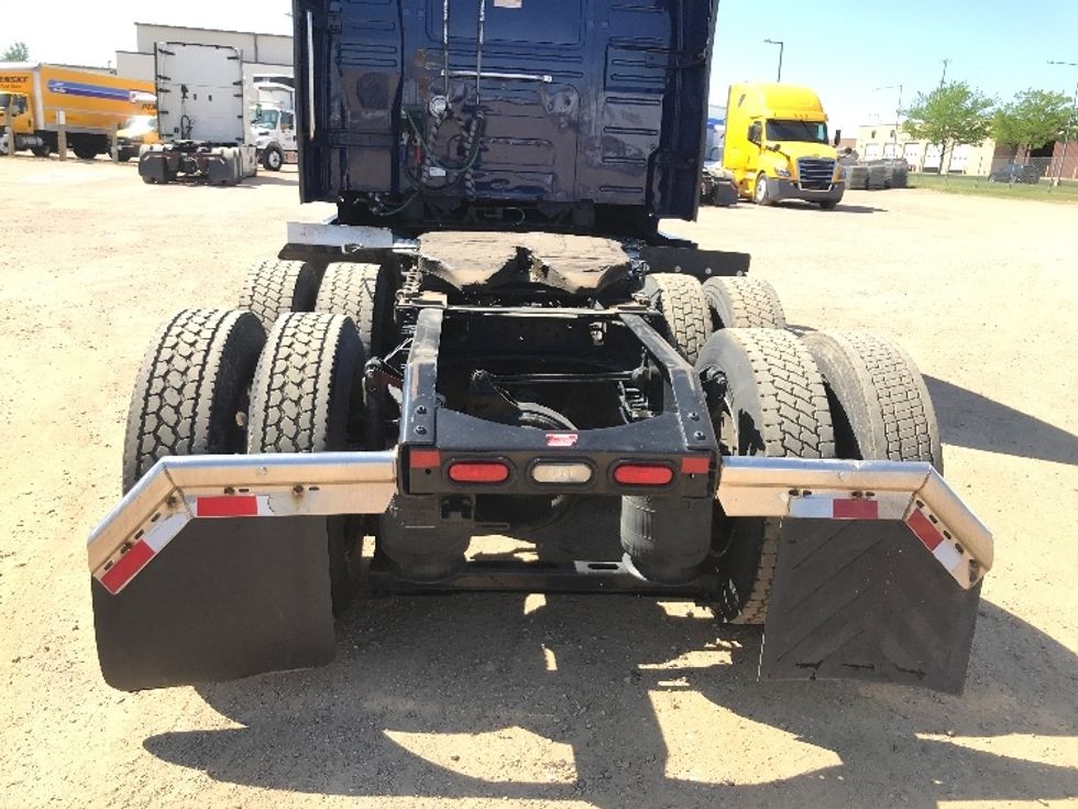 Sleeper Tractor-Heavy Duty Tractors-Volvo-2020-VNL64860-Sioux Falls-SD-513,736\n\t\tmiles-$ 69,250 - Image 6