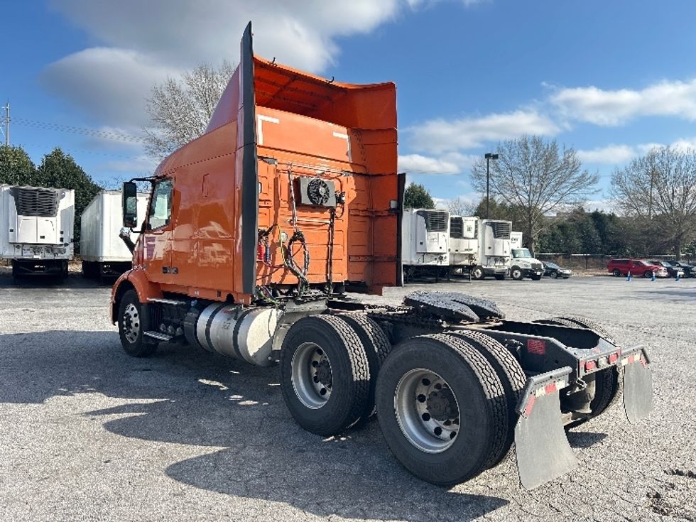 Sleeper Tractor-Heavy Duty Tractors-Volvo-2020-VNR64640-Atlanta (Conyers)-GA-542,045\n\t\tmiles-$ 46,000 - Image 5