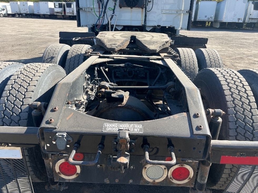 Sleeper Tractor-Heavy Duty Tractors-Volvo-2020-VNR64640-Rochester-NY-599,870\n\t\tmiles-$ 52,250 - Image 6
