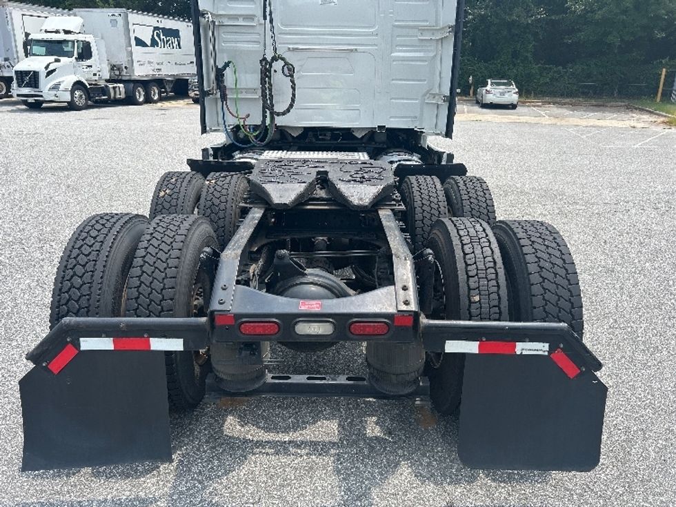 Sleeper Tractor-Heavy Duty Tractors-Volvo-2021-VNL64760-Anderson-SC-485,020\n\t\tmiles-$ 69,000 - Image 6