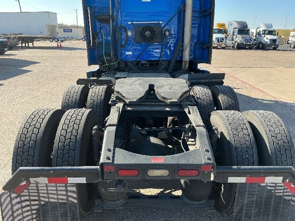 Sleeper Tractor-Heavy Duty Tractors-Volvo-2021-VNL64760-Dallas-TX-593,098\n\t\tmiles-$ 61,250 - Image 6