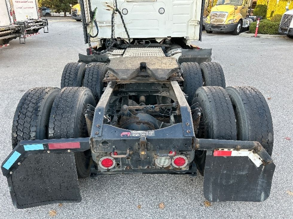 Sleeper Tractor-Heavy Duty Tractors-Volvo-2021-VNL64760-Delta-BC-791,920\n\t\tkm-$ 92,000 - Image 6