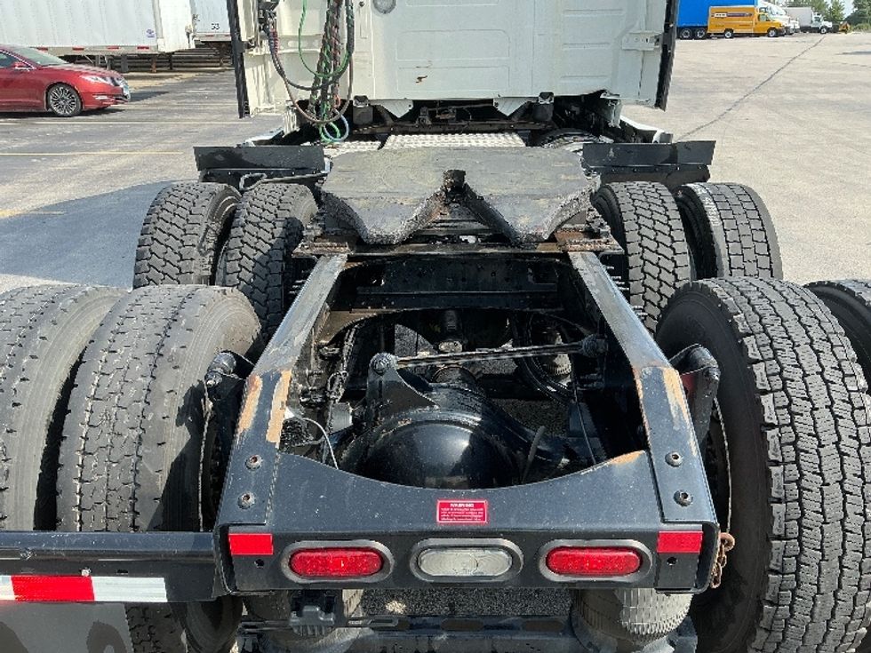 Sleeper Tractor-Heavy Duty Tractors-Volvo-2021-VNL64760-East Chicago-IN-500,002\n\t\tmiles-$ 66,500 - Image 6