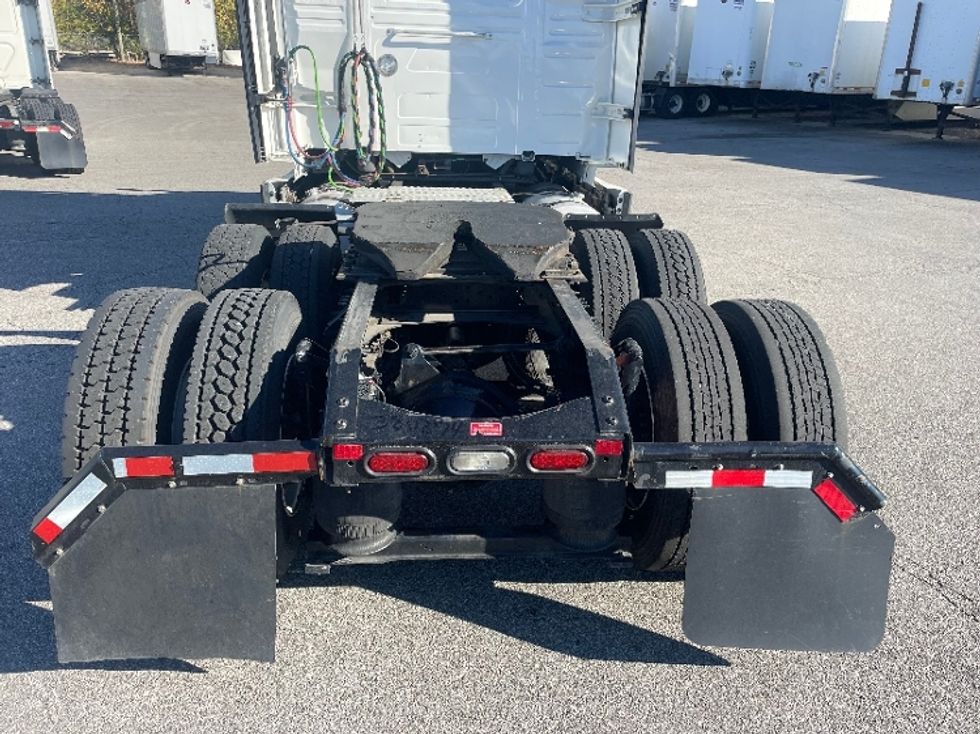 Sleeper Tractor-Heavy Duty Tractors-Volvo-2021-VNL64760-Fort Wayne-IN-382,855\n\t\tmiles-$ 76,000 - Image 6