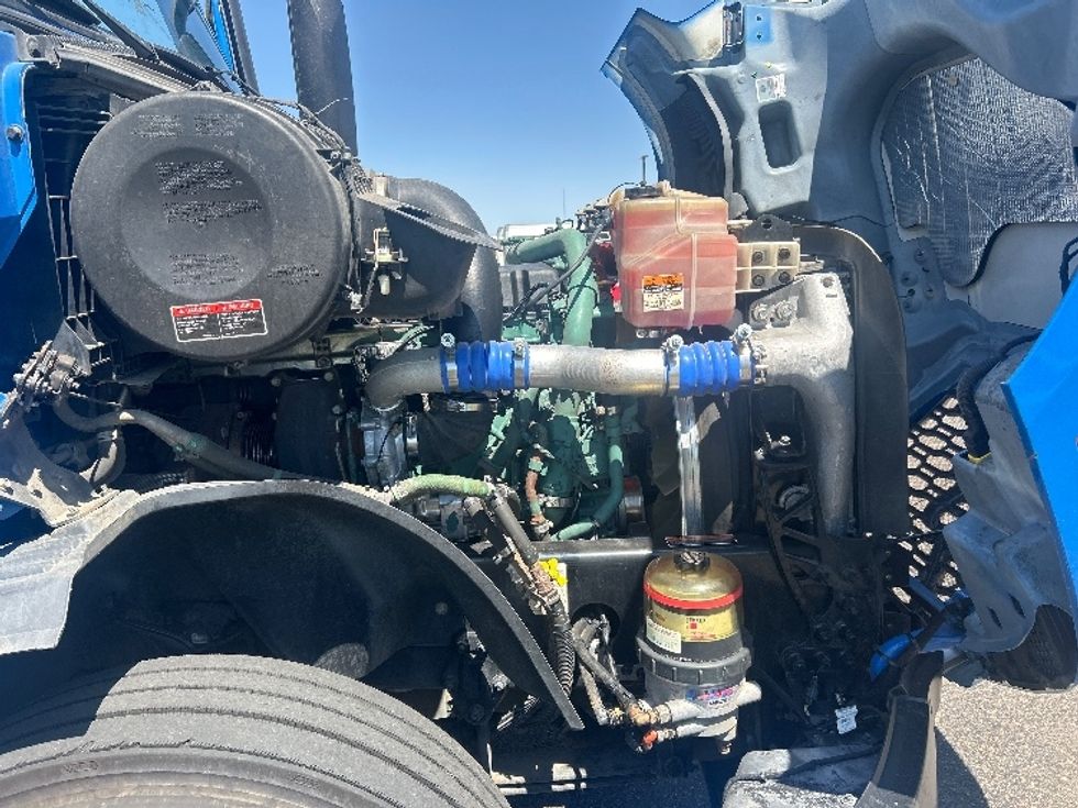 Sleeper Tractor-Heavy Duty Tractors-Volvo-2021-VNL64760-Greeley-CO-305,000\n\t\tmiles-$ 93,500 - Image 20