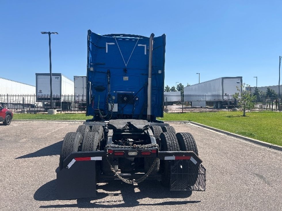 Sleeper Tractor-Heavy Duty Tractors-Volvo-2021-VNL64760-Greeley-CO-305,000\n\t\tmiles-$ 93,500 - Image 6