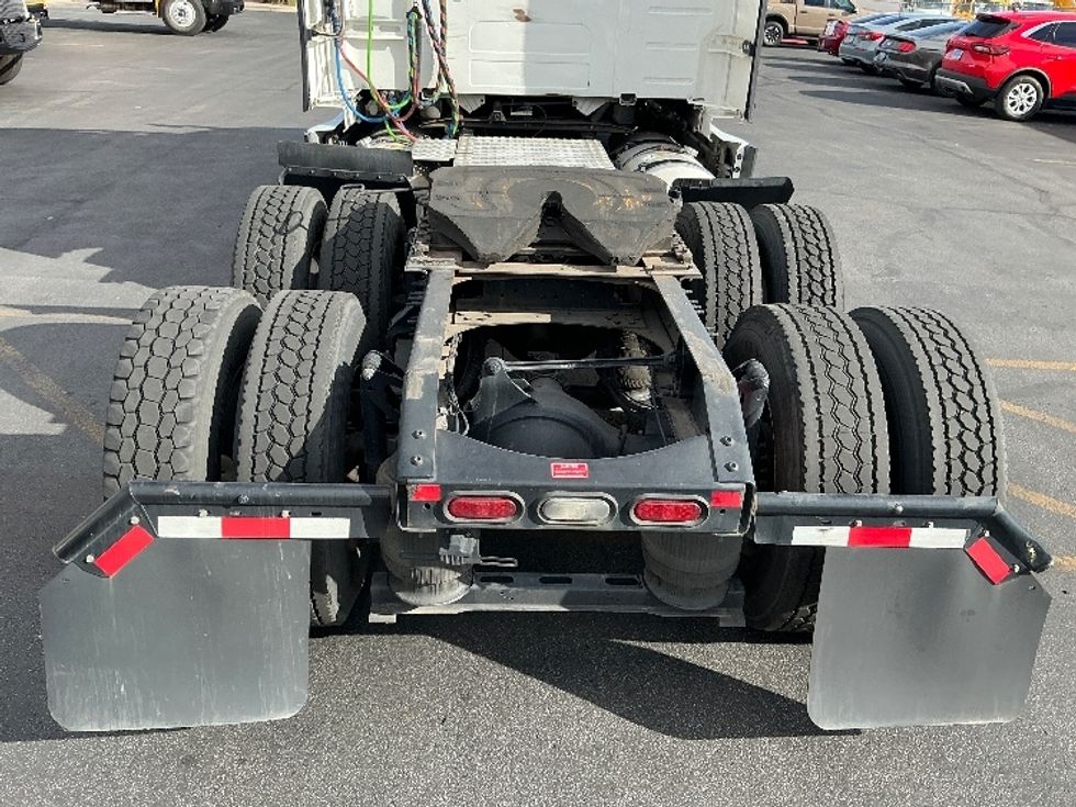Sleeper Tractor-Heavy Duty Tractors-Volvo-2021-VNL64760-Las Vegas-NV-586,980\n\t\tmiles-$ 65,500 - Image 6