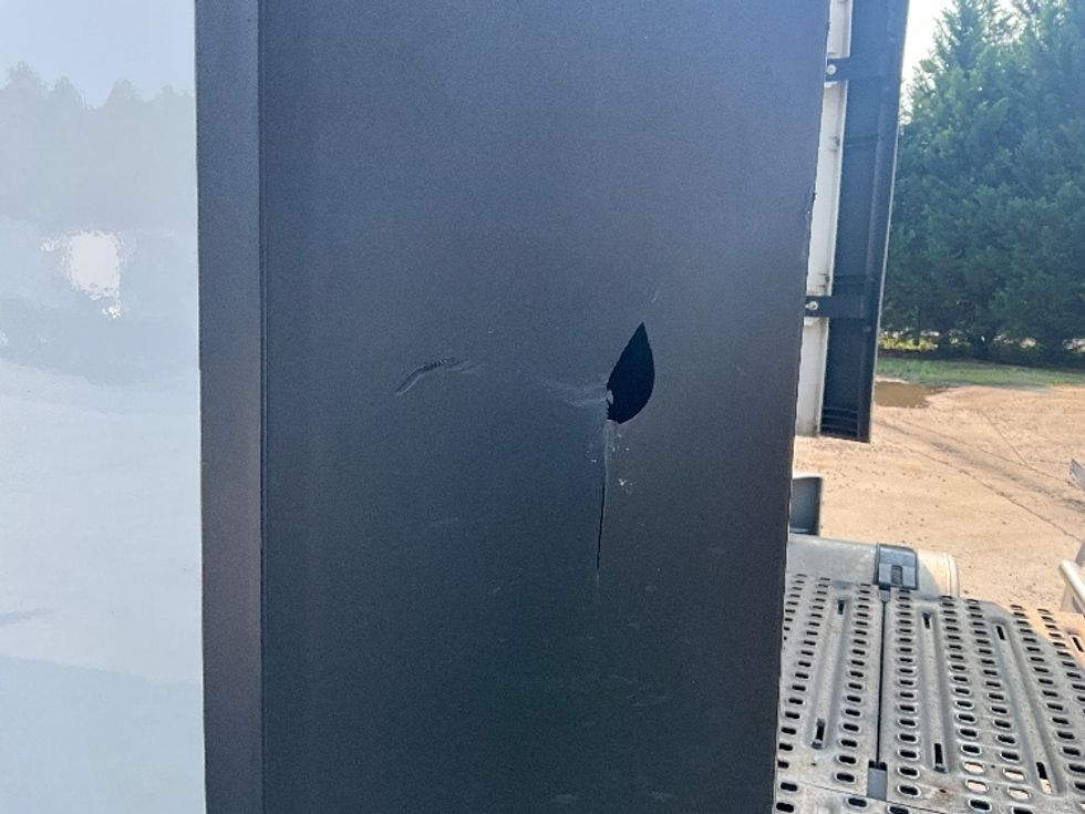 Sleeper Tractor-Heavy Duty Tractors-Volvo-2021-VNL64760-Mebane-NC-506,442\n\t\tmiles-$ 61,250 - Image 25