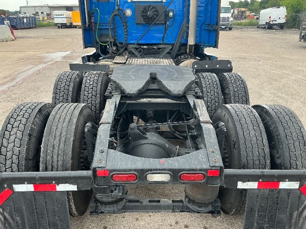 Sleeper Tractor-Heavy Duty Tractors-Volvo-2021-VNL64760-San Antonio-TX-698,750\n\t\tmiles-$ 49,250 - Image 6