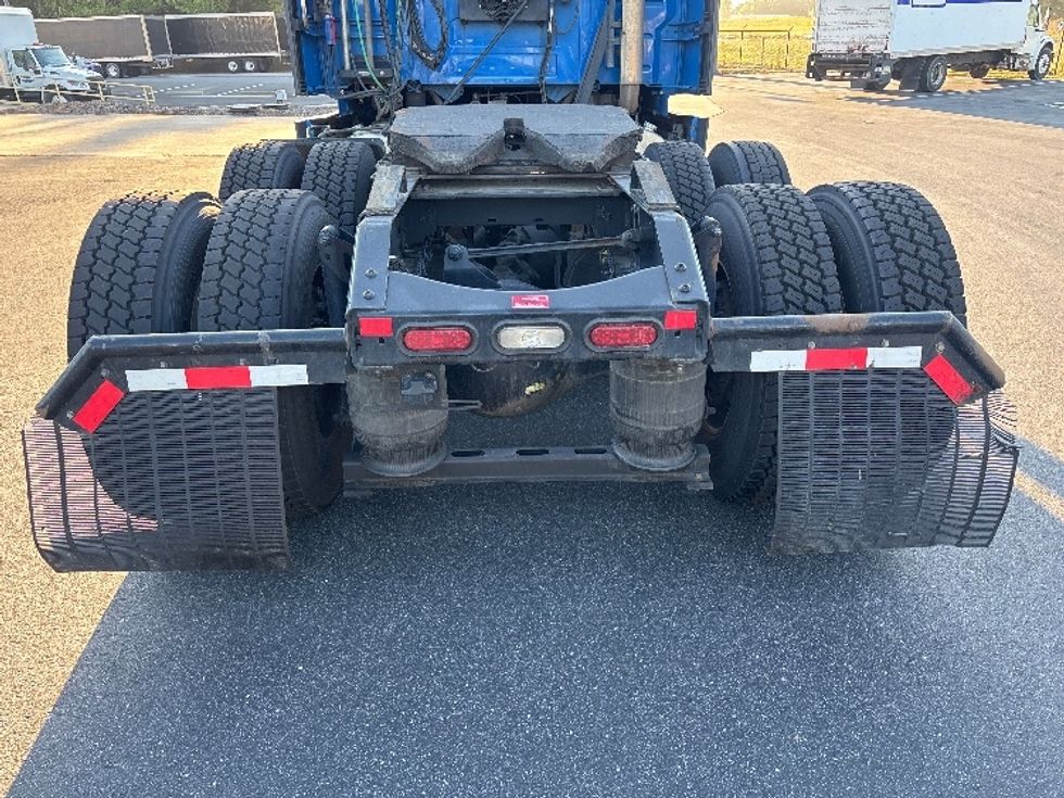 Sleeper Tractor-Heavy Duty Tractors-Volvo-2021-VNL64760-Statesville-NC-548,328\n\t\tmiles-$ 66,500 - Image 6