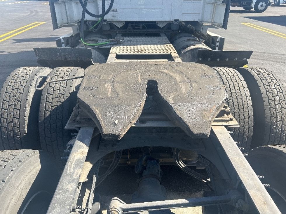 Sleeper Tractor-Heavy Duty Tractors-Volvo-2021-VNL64760-Torrance-CA-551,677\n\t\tmiles-$ 72,000 - Image 22