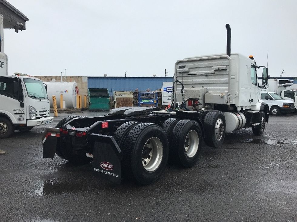 Sleeper Tractor-Heavy Duty Tractors-Volvo-2021-VNL84400-Tacoma-WA-257,584\n\t\tmiles-$ 97,750 - Image 7