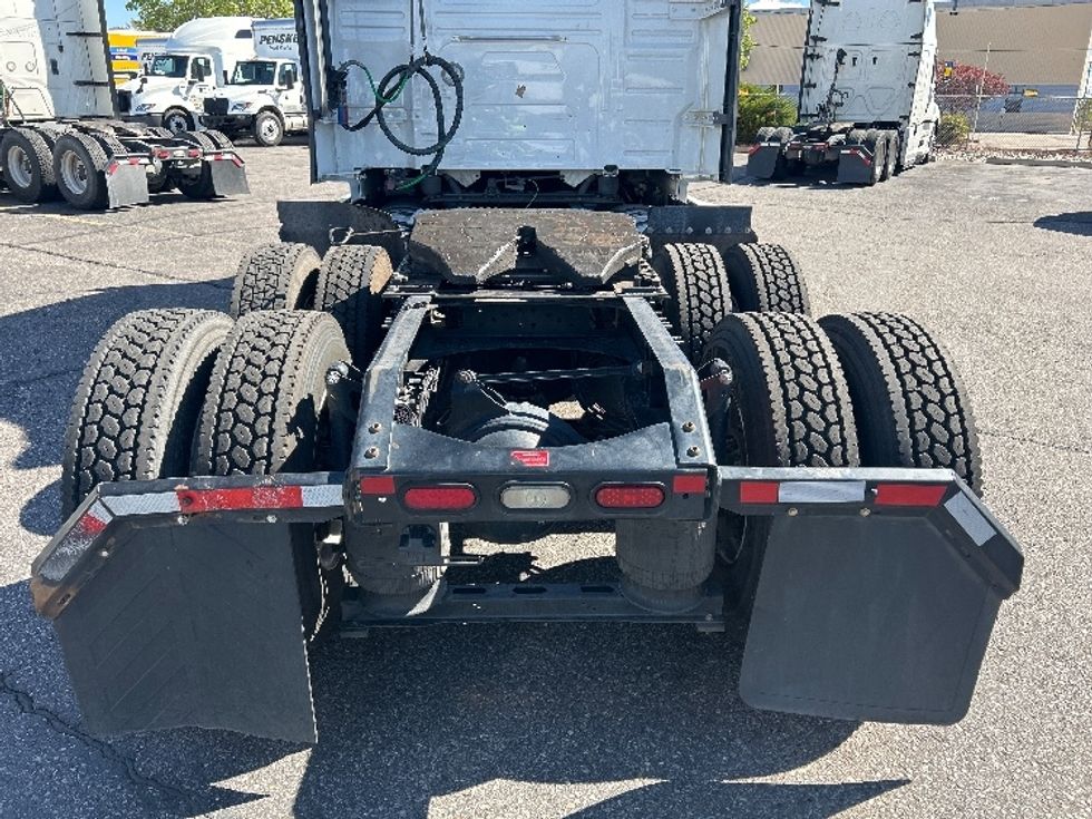 Sleeper Tractor-Heavy Duty Tractors-Volvo-2022-VNL64760-Albuquerque-NM-488,311\n\t\tmiles-$ 81,250 - Image 6