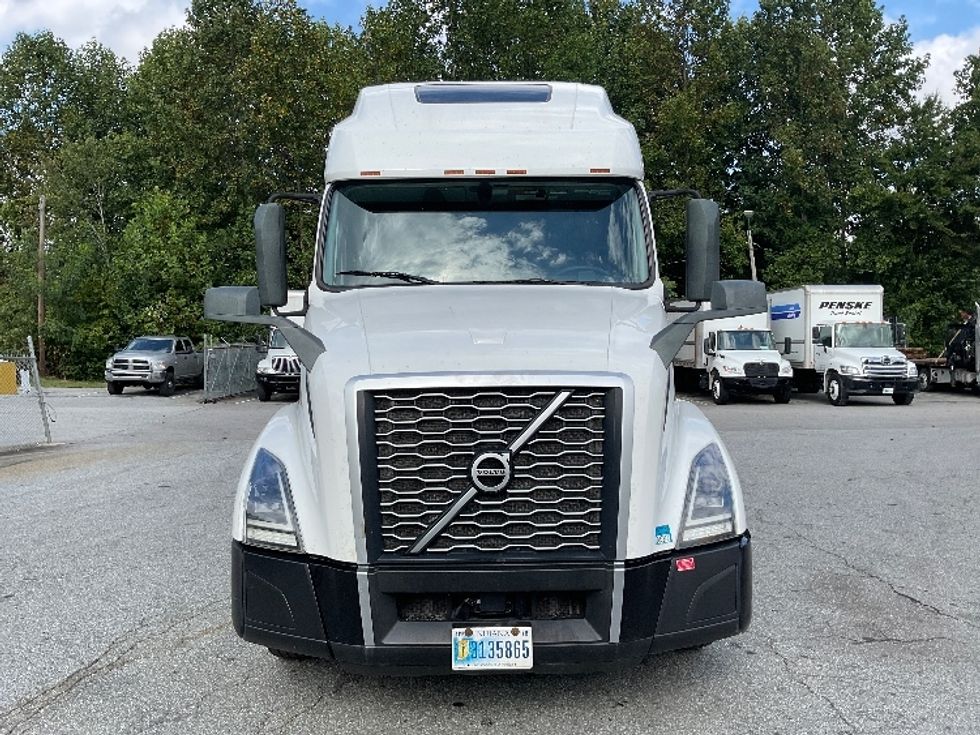 Sleeper Tractor-Heavy Duty Tractors-Volvo-2022-VNL64760-Anderson-SC-543,697\n\t\tmiles-$ 70,250 - Image 2