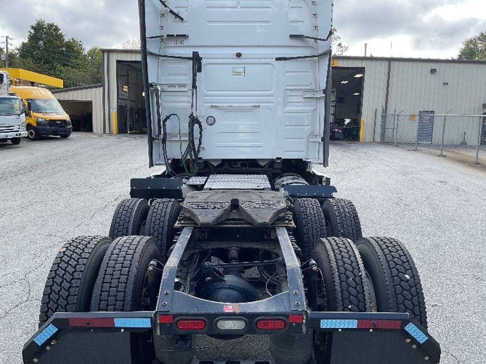 Sleeper Tractor-Heavy Duty Tractors-Volvo-2022-VNL64760-Anderson-SC-543,697\n\t\tmiles-$ 70,250 - Image 6