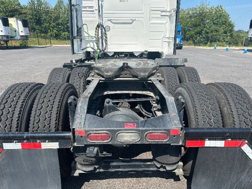 Sleeper Tractor-Heavy Duty Tractors-Volvo-2022-VNL64760-Atlanta (Forest Park)-GA-564,944\n\t\tmiles-$ 71,000 - Image 6