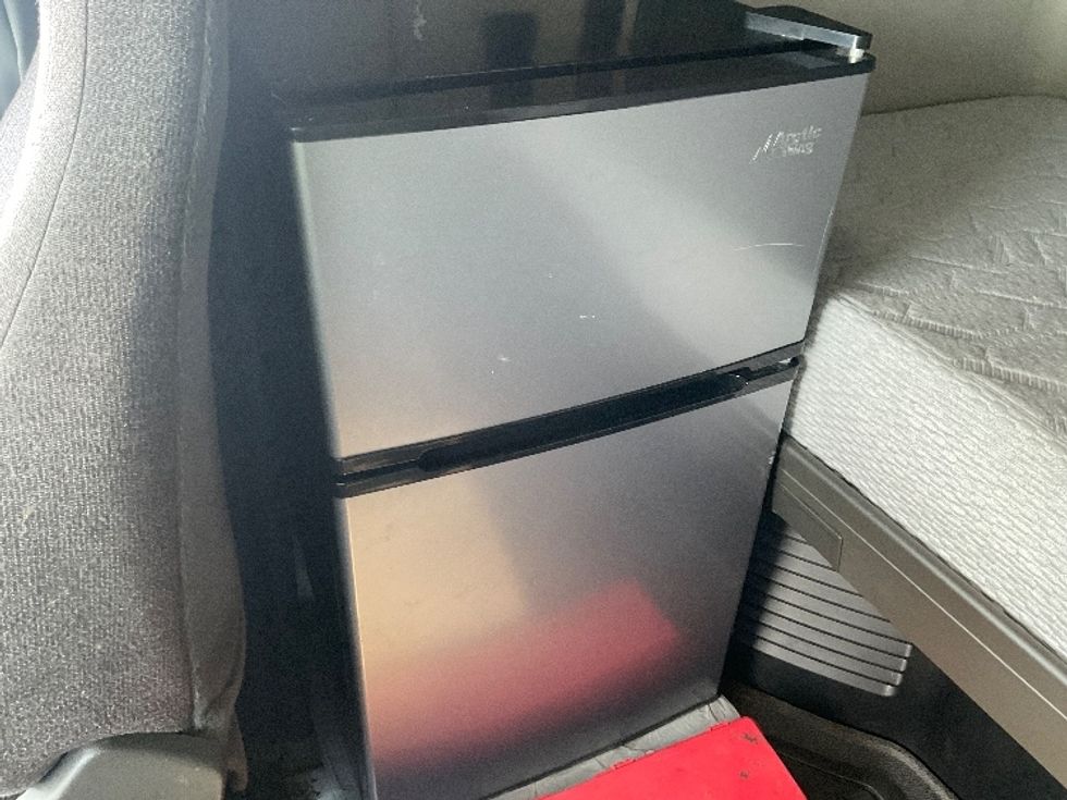 Sleeper Tractor-Heavy Duty Tractors-Volvo-2022-VNL64760-Aurora-CO-450,073\n\t\tmiles-$ 89,250 - Image 22