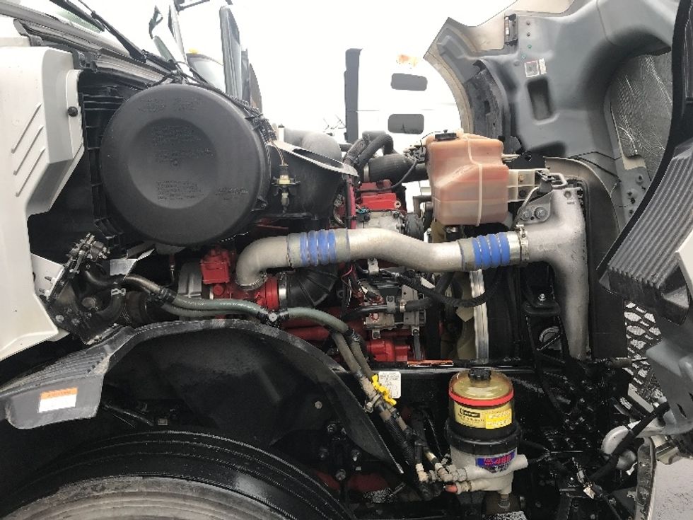 Sleeper Tractor-Heavy Duty Tractors-Volvo-2022-VNL64760-Bensalem-PA-399,705\n\t\tmiles-$ 78,500 - Image 20