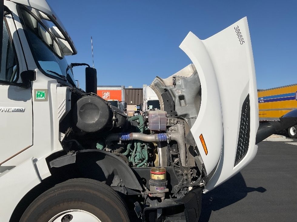 Sleeper Tractor-Heavy Duty Tractors-Volvo-2022-VNL64760-Boise-ID-520,596\n\t\tmiles-$ 80,500 - Image 20