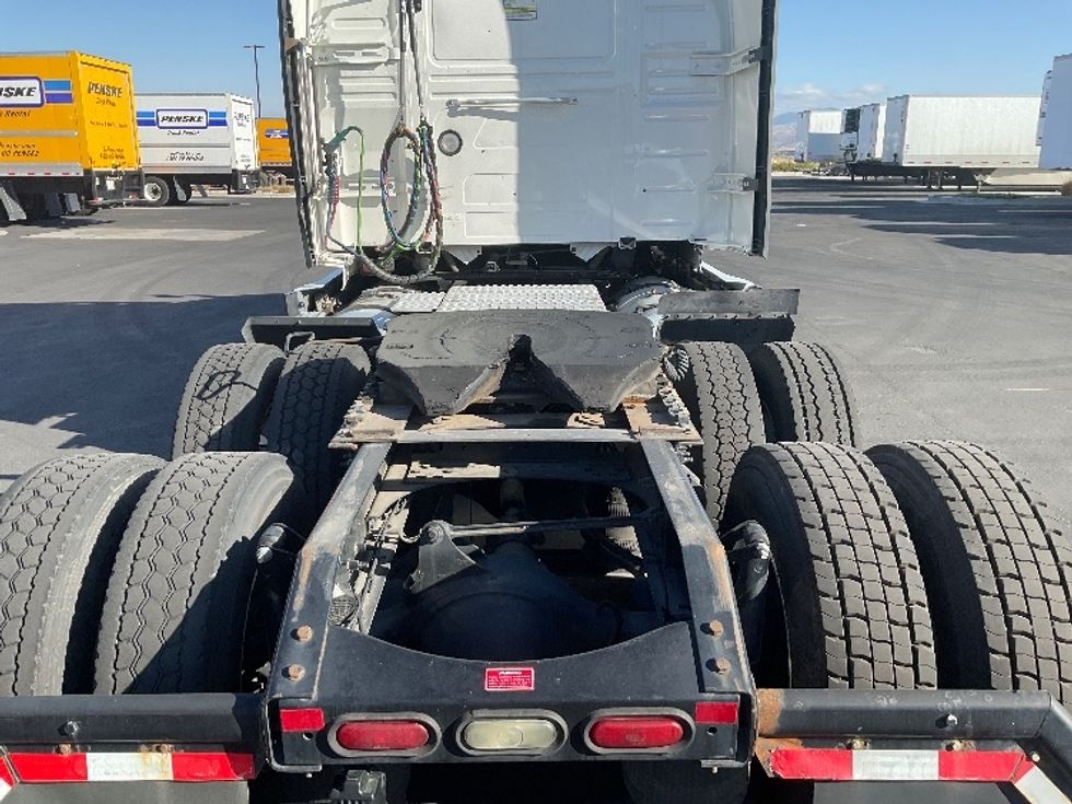 Sleeper Tractor-Heavy Duty Tractors-Volvo-2022-VNL64760-Boise-ID-520,596\n\t\tmiles-$ 80,500 - Image 6