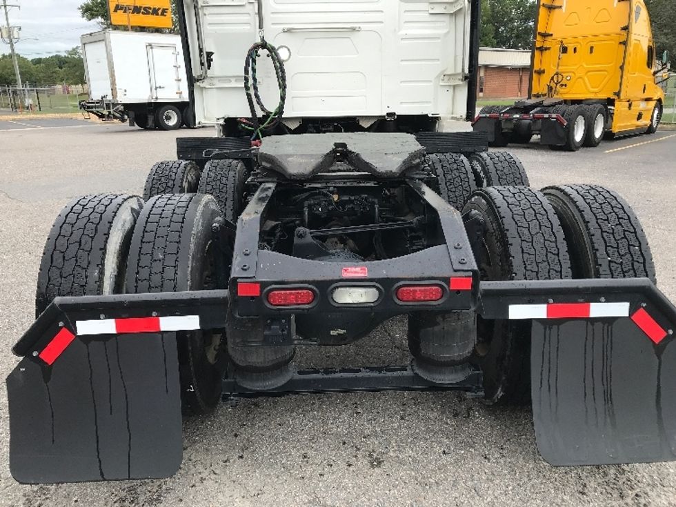 Sleeper Tractor-Heavy Duty Tractors-Volvo-2022-VNL64760-Chesapeake-VA-367,687\n\t\tmiles-$ 87,250 - Image 6