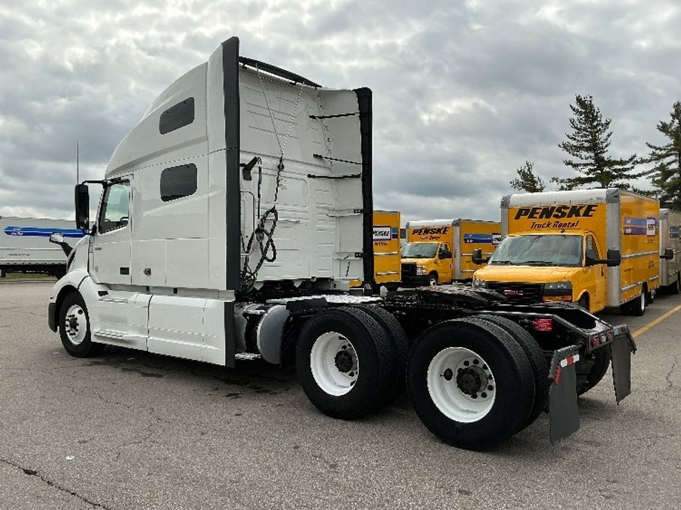 Sleeper Tractor-Heavy Duty Tractors-Volvo-2022-VNL64760-Cincinnati-OH-547,339\n\t\tmiles-$ 63,750 - Image 5