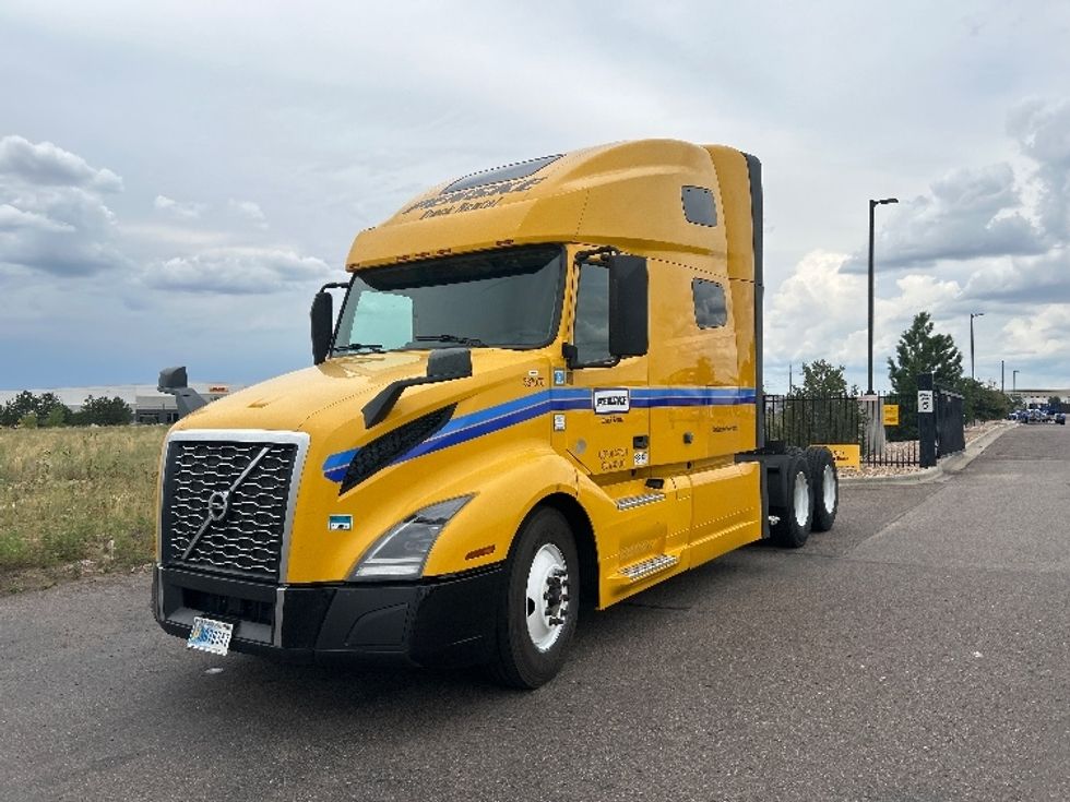 Sleeper Tractor-Heavy Duty Tractors-Volvo-2022-VNL64760-Denver-CO-549,888\n\t\tmiles-$ 75,750 - Image 3