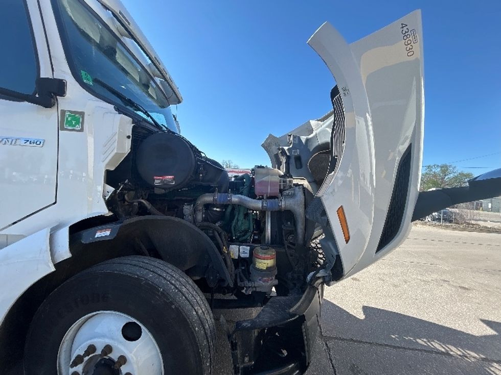 Sleeper Tractor-Heavy Duty Tractors-Volvo-2022-VNL64760-Des Moines-IA-508,187\n\t\tmiles-$ 69,750 - Image 20
