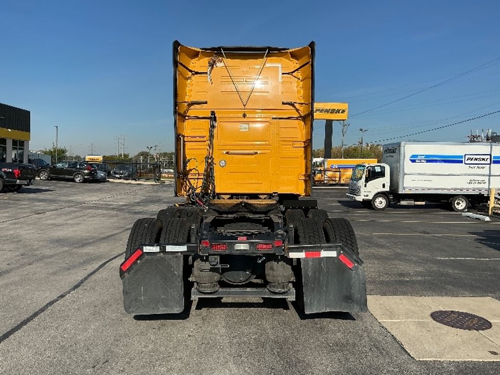 Sleeper Tractor-Heavy Duty Tractors-Volvo-2022-VNL64760-East Chicago-IN-516,644\n\t\tmiles-$ 66,500 - Image 6