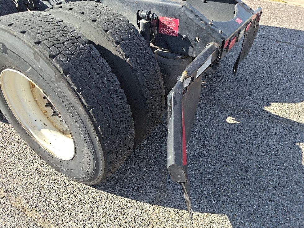 Sleeper Tractor-Heavy Duty Tractors-Volvo-2022-VNL64760-El Paso-TX-429,947\n\t\tmiles-$ 80,500 - Image 22