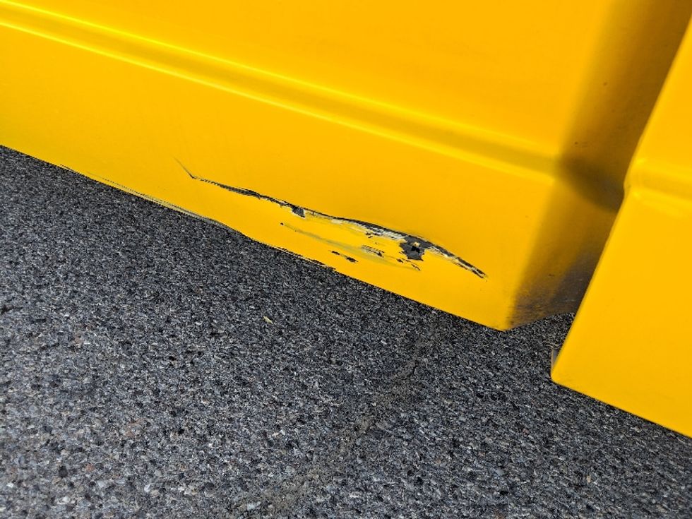 Sleeper Tractor-Heavy Duty Tractors-Volvo-2022-VNL64760-El Paso-TX-429,947\n\t\tmiles-$ 80,500 - Image 23