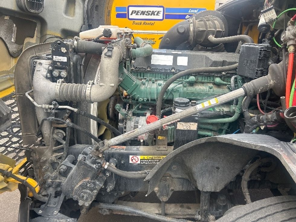 Sleeper Tractor-Heavy Duty Tractors-Volvo-2022-VNL64760-Greensboro-NC-534,044\n\t\tmiles-$ 63,500 - Image 21