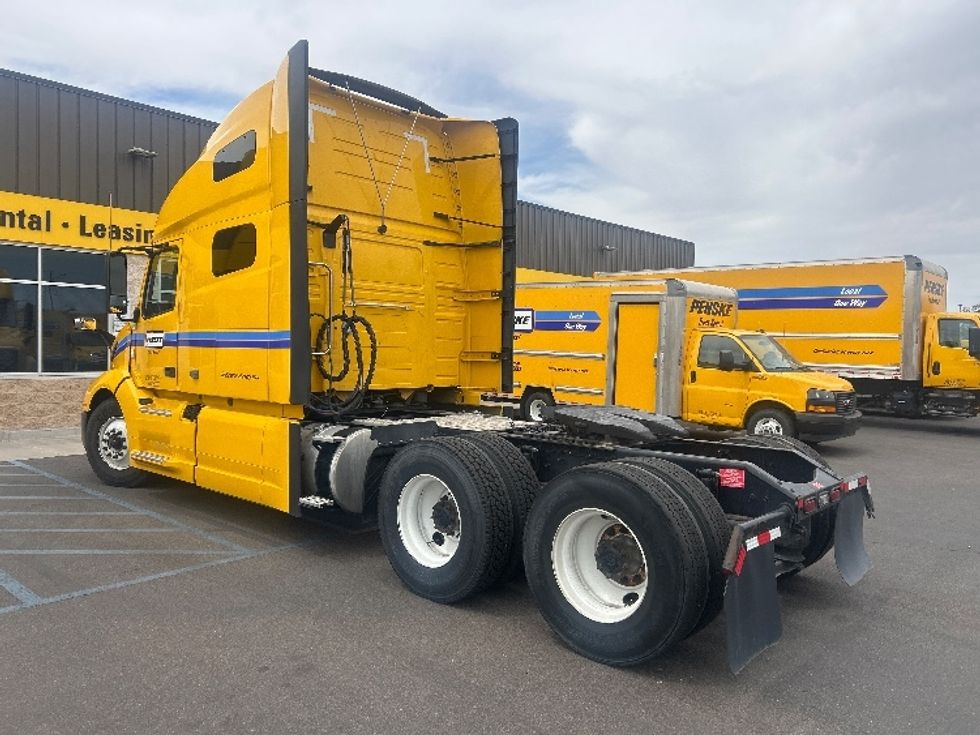 Sleeper Tractor-Heavy Duty Tractors-Volvo-2022-VNL64760-Greensboro-NC-534,044\n\t\tmiles-$ 63,500 - Image 5