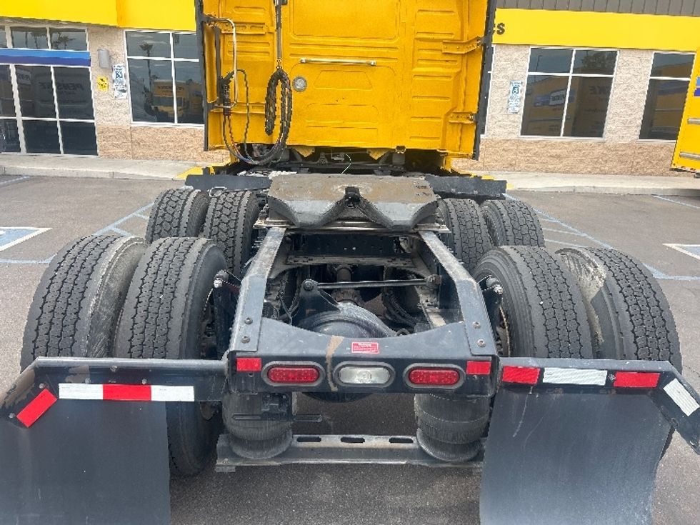 Sleeper Tractor-Heavy Duty Tractors-Volvo-2022-VNL64760-Greensboro-NC-534,044\n\t\tmiles-$ 63,500 - Image 6